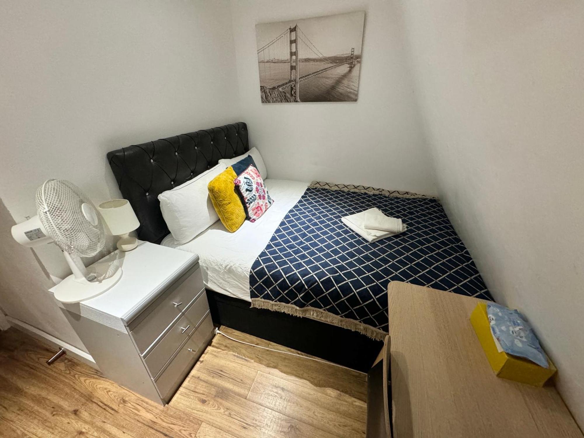 Euston Station Private Bedrooms 2 Min Walk 1 Homestay *